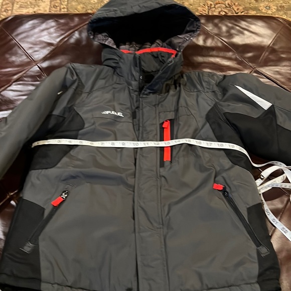 London Fog boy’s jacket. - Picture 2 of 13